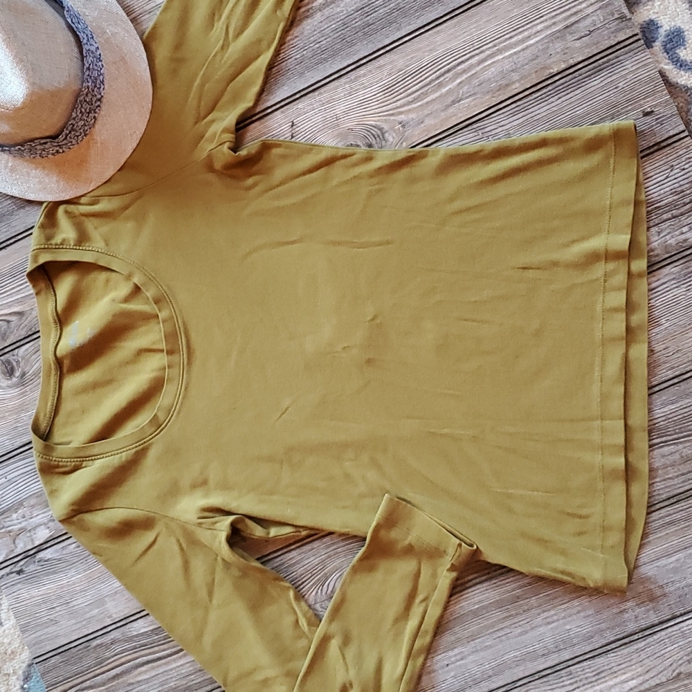Eddie Bauer Basic Layering Top Olive Size MEDIUM